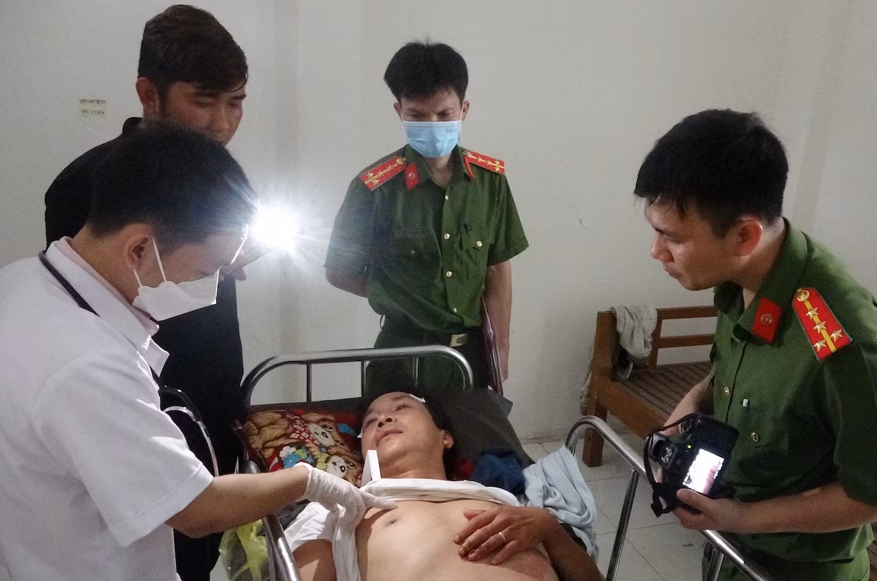 Em đâm chết anh ruột -0