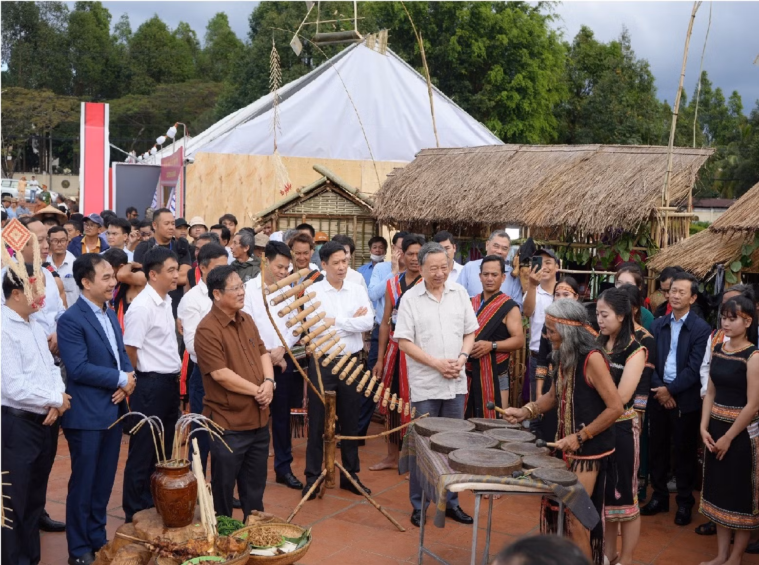 Tập trung dành nhiều thời gian vào việc giới thiệu văn hoá, đặc sắc vùng miền -0