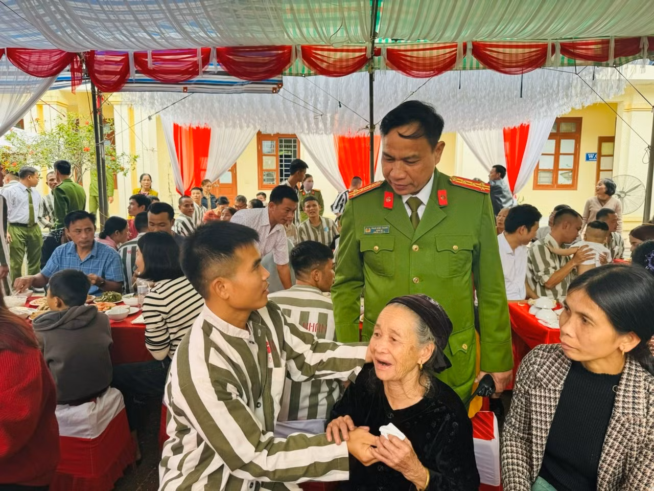 Ấm áp, nhân văn tại Hội nghị đại biểu gia đình phạm nhân -1