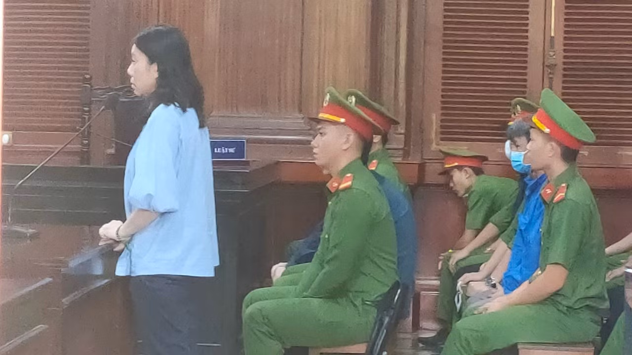 Cựu Giám đốc Bệnh viện Thủ Đức Tham ô trên 100 tỷ đồng và các đồng phạm hầu tòa -0
