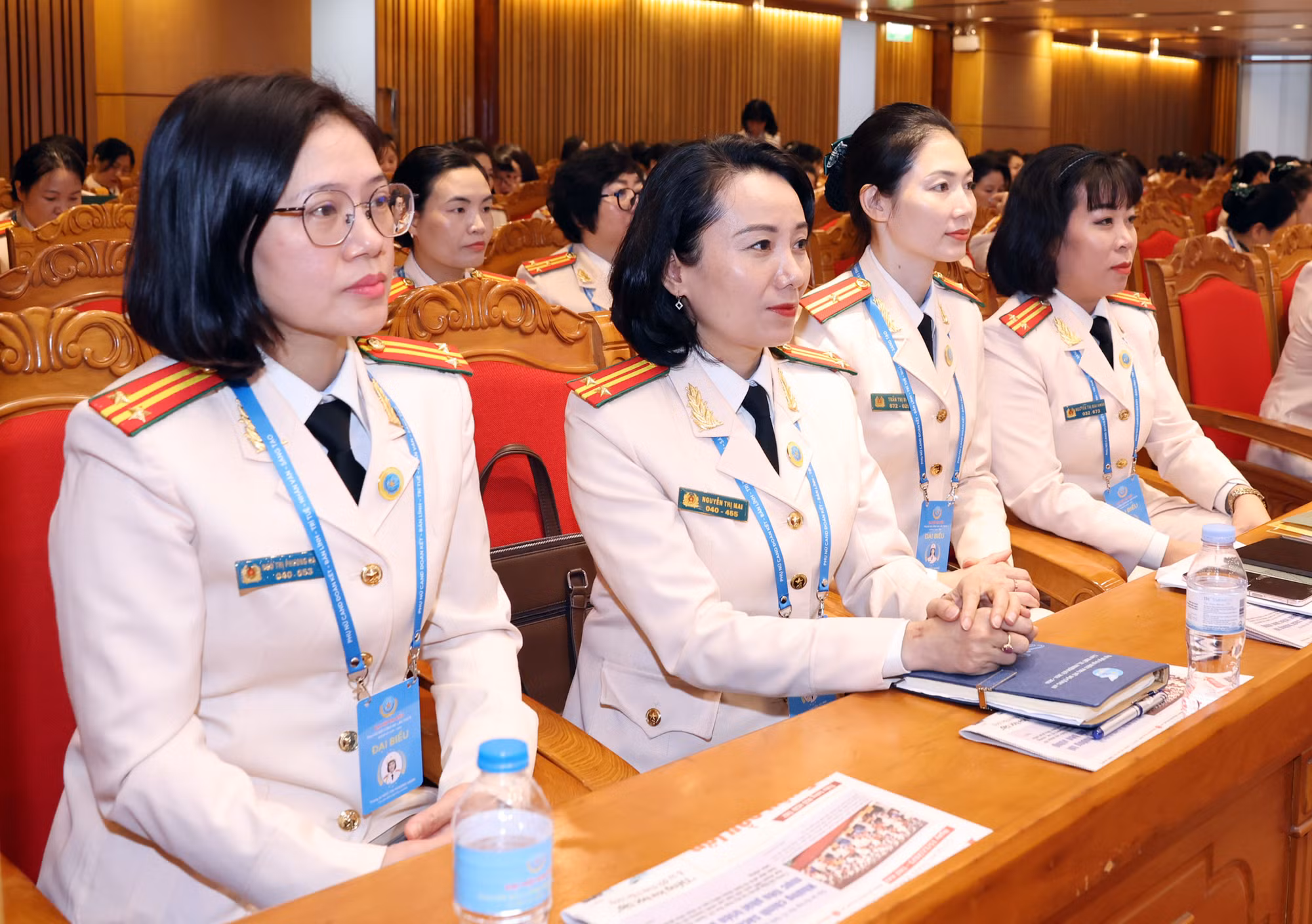 Giữ lửa hậu phương, vững vàng tuyến đầu -2