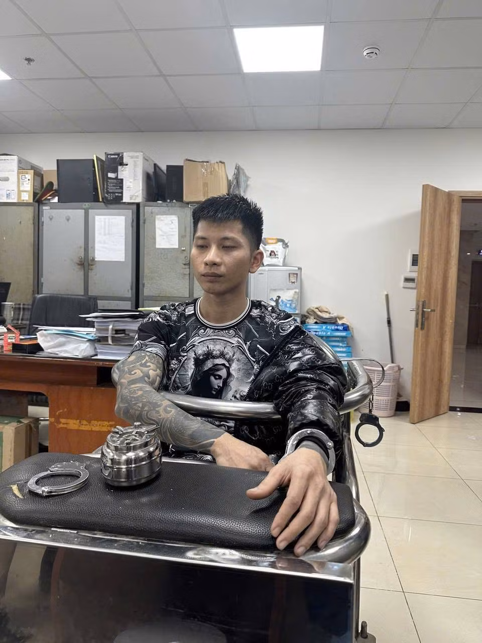 “Long tổng” bị bắt giữ khi đang trốn truy nã -0