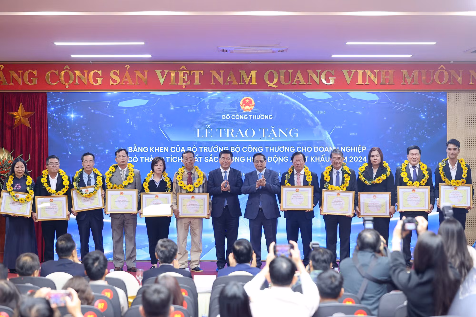 Ngành Công Thuơng phản ứng linh hoạt, tiên phong trong công nghiệp hóa, hiện đại hóa đất nước -1