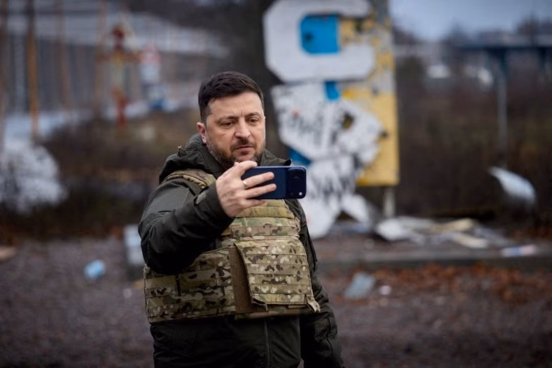 Ukraine phản công ở Kharkov, Tổng thống Zelensky thăm tiền tuyến -0
