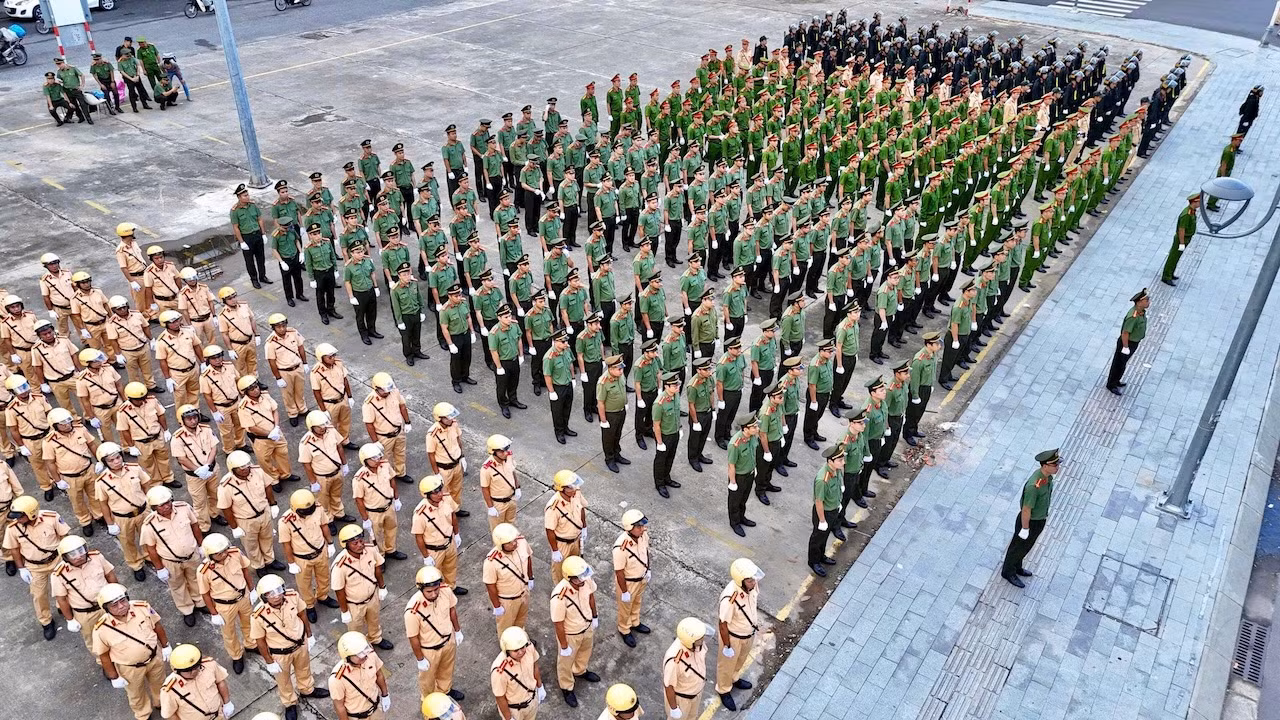 Công an các địa phương đồng loạt ra quân tấn công, trấn áp tội phạm -0