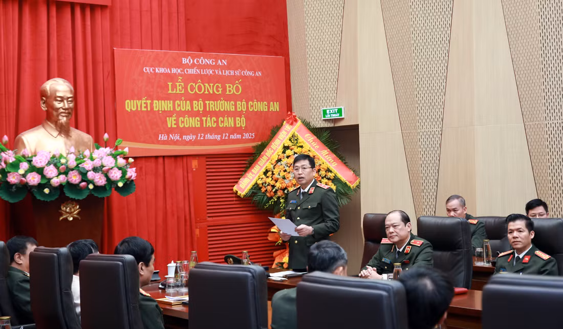 Công bố Quyết định về công tác cán bộ tại Cục Truyền thông CAND và Cục Khoa học, Chiến lược và Lịch sử Công an -0