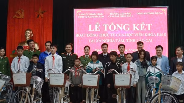 Trường Cao đẳng CSND I tổ chức nhiều hoạt động ý nghĩa hỗ trợ nhân dân tại Lào Cai