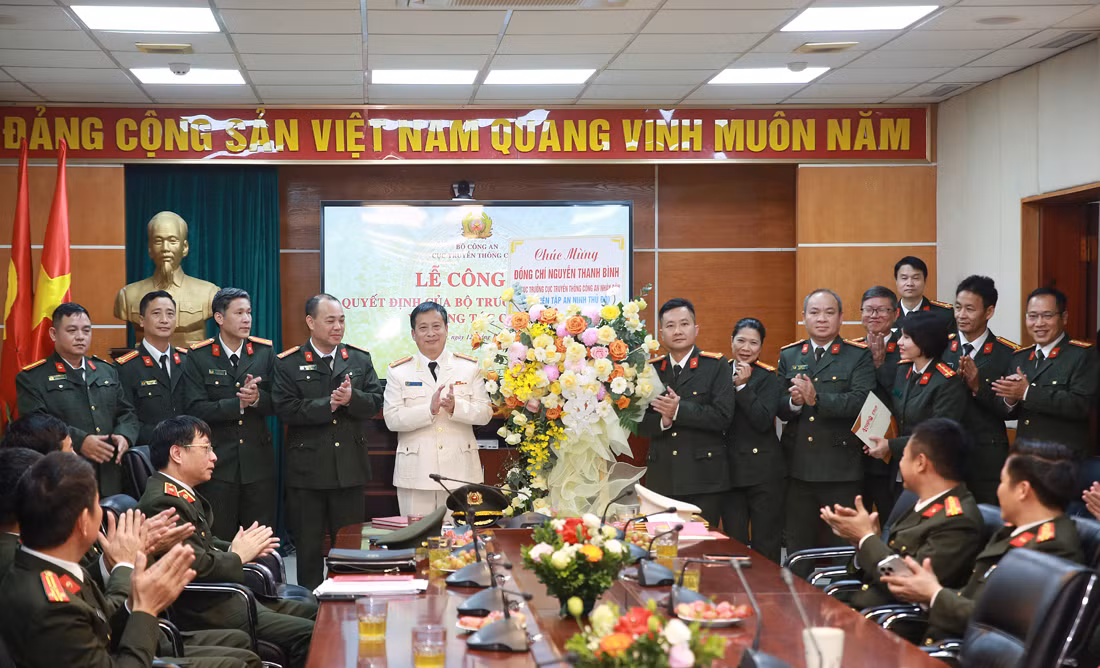 Công bố Quyết định về công tác cán bộ tại Cục Truyền thông CAND và Cục Khoa học, Chiến lược và Lịch sử Công an -2