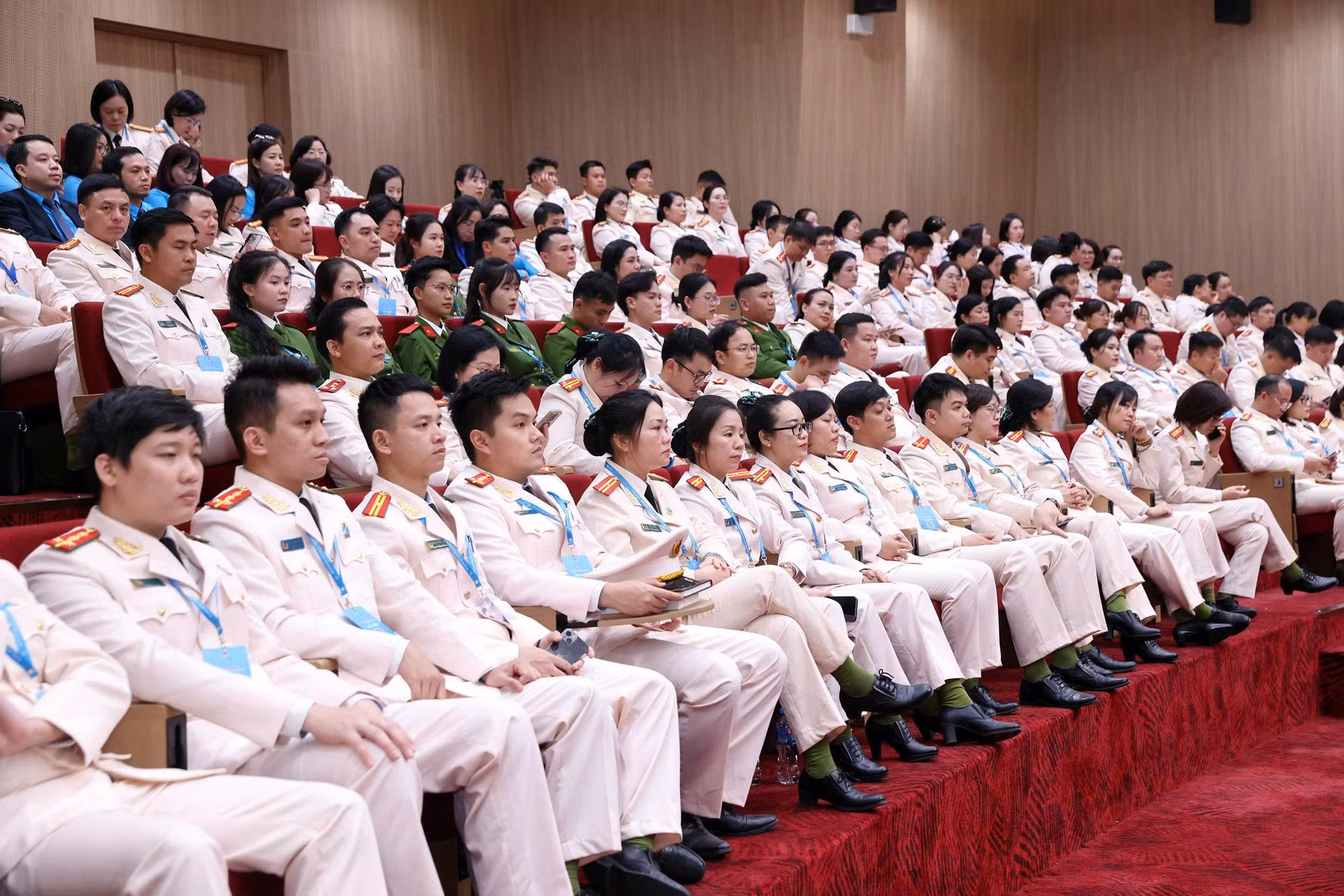 Giai đoạn cách mạng mới là 