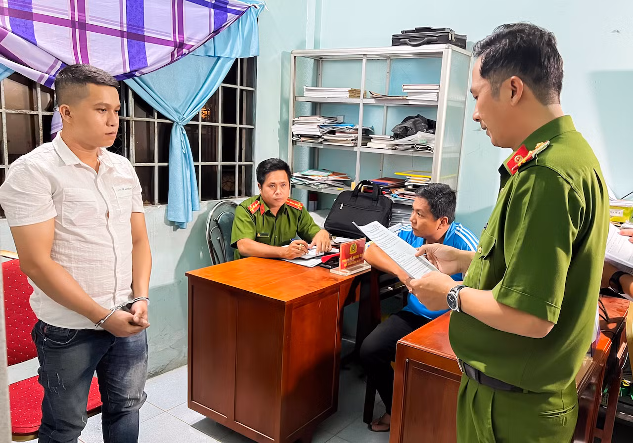 cơ quan công an thi hành lệnh đối với trần kha minh (1).jpg -0
