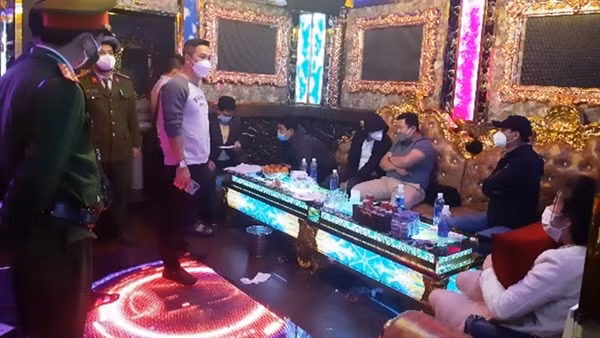 Nỗ lực thực hiện mục tiêu "Thành phố không ma tuý, không trộm cướp"