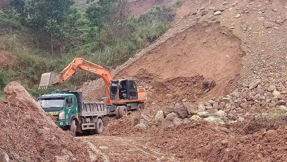  Không mua đi bán lại mỏ vật liệu gây ảnh hưởng dự án giao thông -0