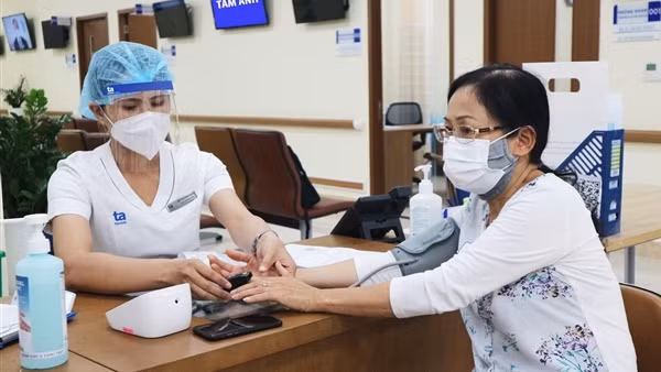 Những việc cần làm để tránh “sương mù não” hậu COVID-19 ảnh 3
