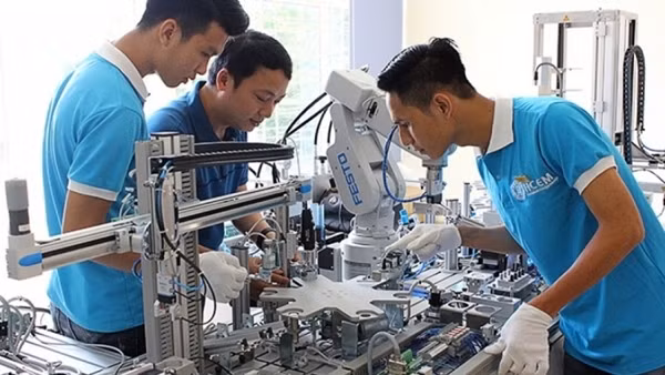 Gần 5.000 người tham gia Ngày hội Triển lãm Công nghệ và Tuyển dụng 2022 ảnh 2