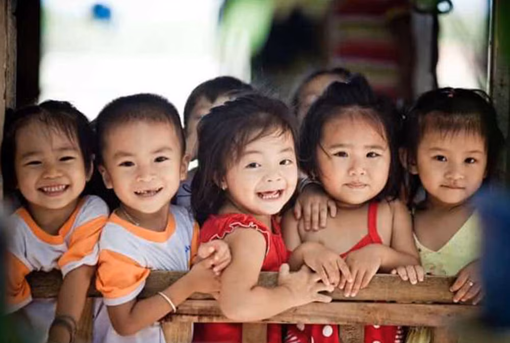 Đừng bắt những đứa trẻ phải tự chống đỡ -0