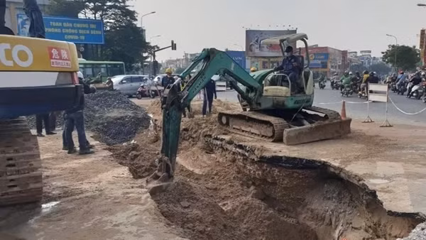 Dừng khai thác khoáng sản để làm rõ nguyên nhân "hố tử thần" ảnh 4