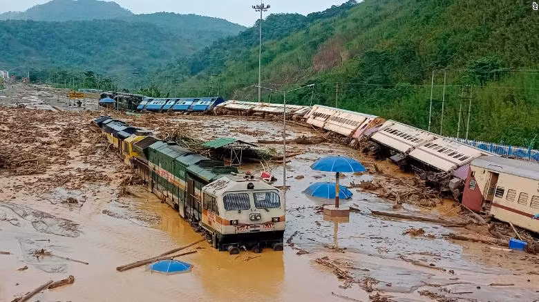 220518192510-02-india-flooding-0517-exlarge-169.jpg -1