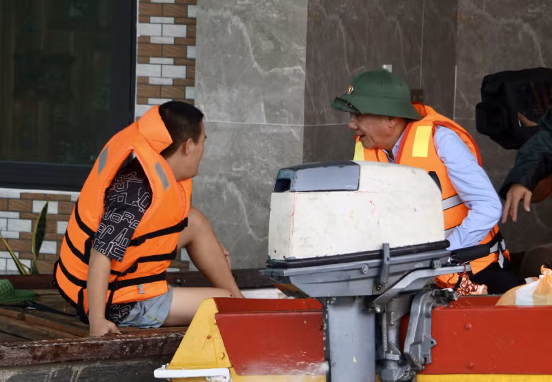 Không để người dân bị thiếu thốn, cô lập trong thiên tai -0
