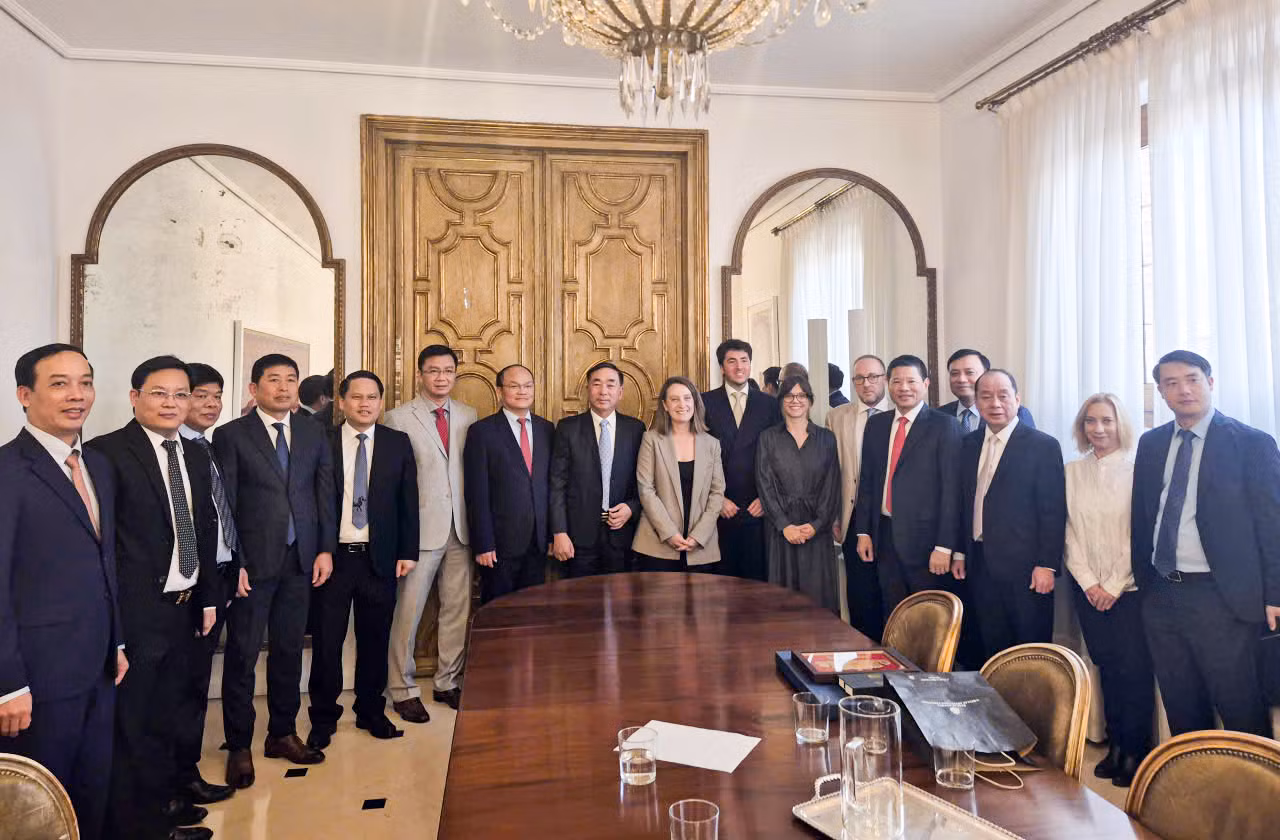 Học hỏi quản trị bảo tàng châu Âu để kể chuyện lịch sử CAND hấp dẫn hơn -0