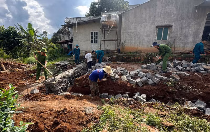 Bàn giao 3 căn nhà đầu tiên trong đợt 2 triển khai công tác xóa nhà tạm ở Lâm Đồng -0