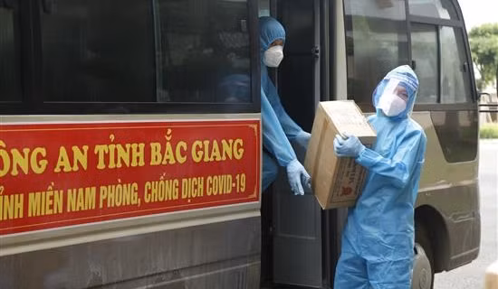 Rút ngắn 40 thủ tục hành chính, phục vụ tốt người dân ảnh 3