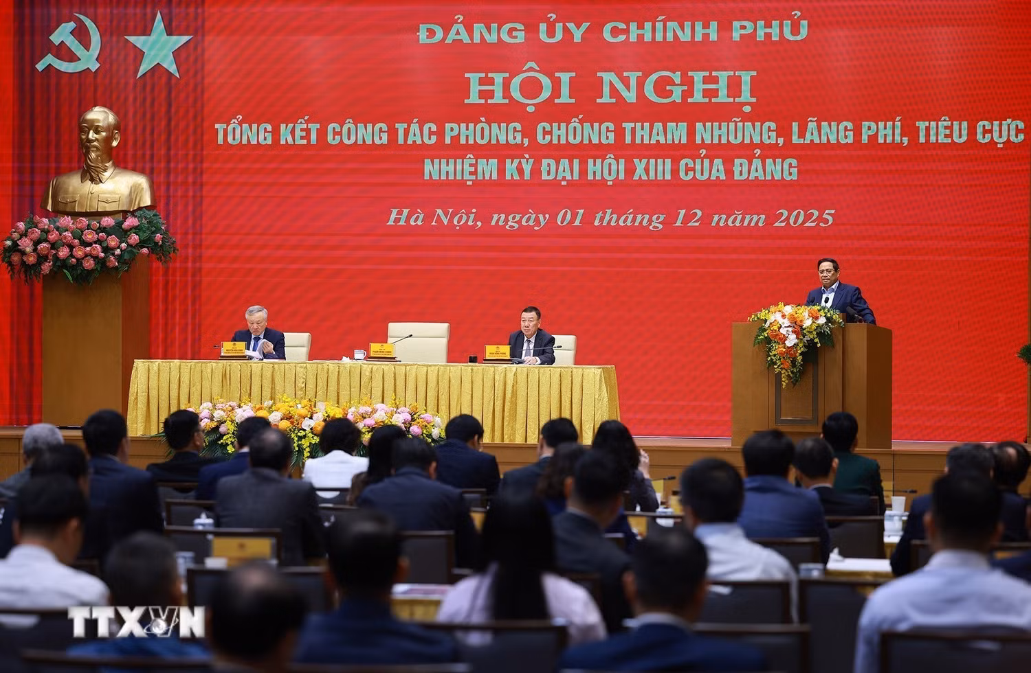 Thủ tướng: Tham nhũng, tiêu cực là 