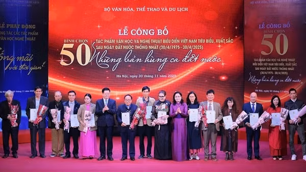 Tôn vinh 50 tác phẩm văn học và nghệ thuật biểu diễn tiêu biểu