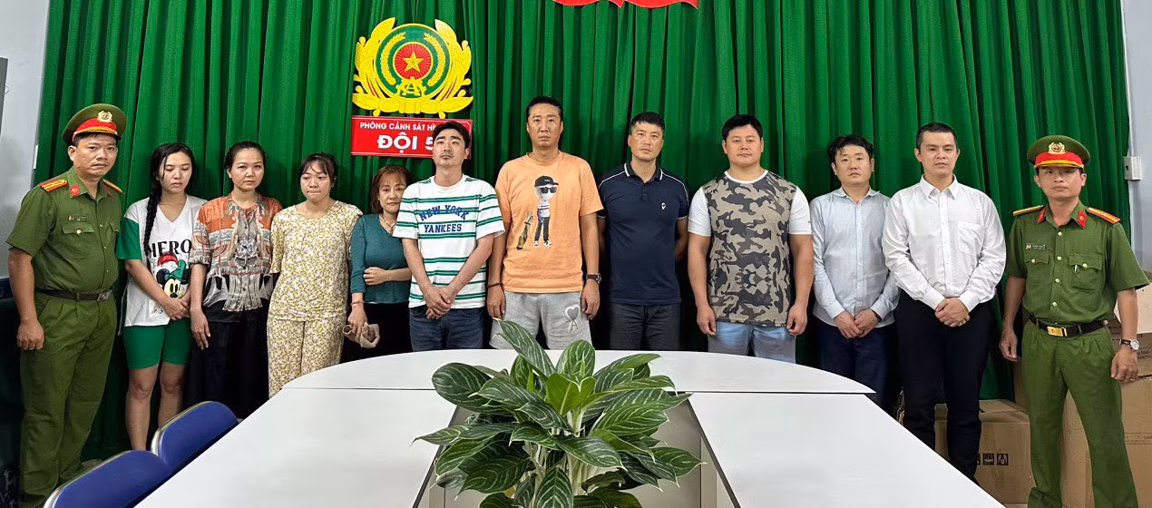 Khám phá tụ điểm mại dâm cho người nước ngoài tại nhà hàng do người Hàn Quốc cầm đầu -0