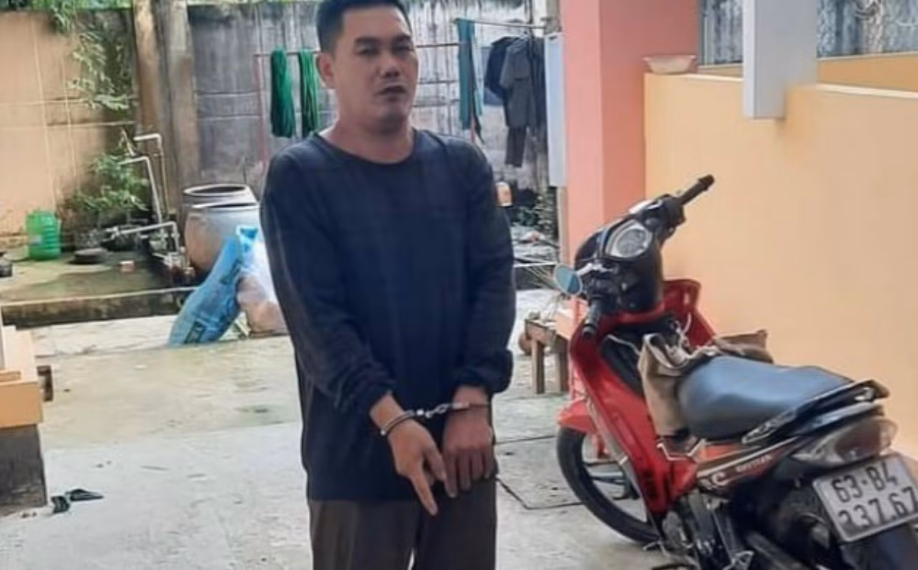 Trộm chó bị truy đuổi bỏ xe chạy vào rừng tràm lẩn trốn -0