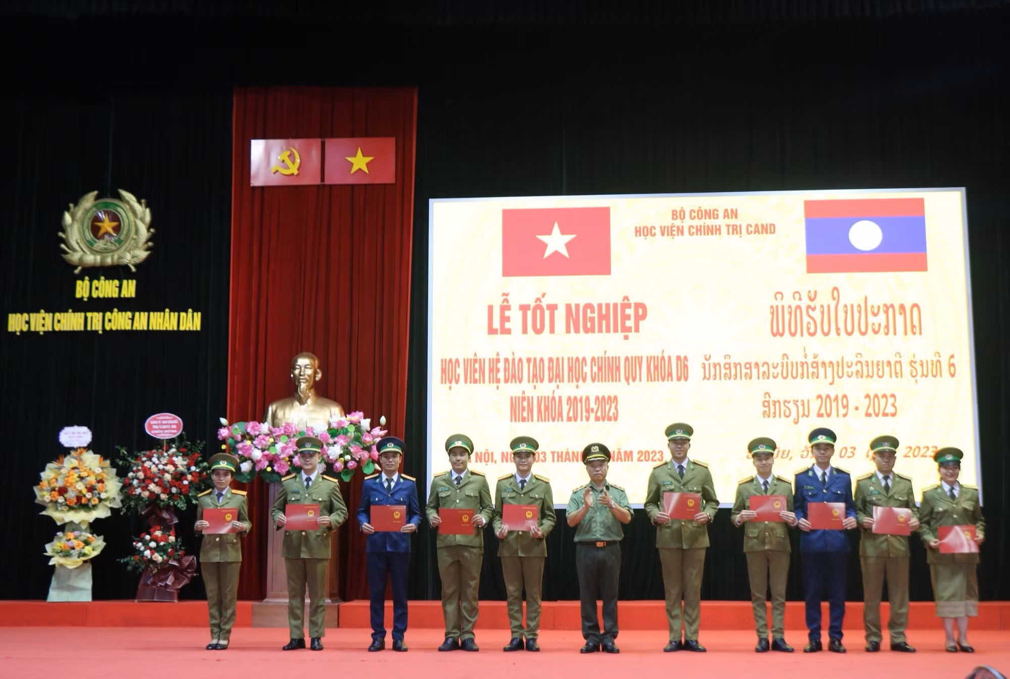 Học viện Chính trị CAND trao bằng tốt nghiệp cho các học viên Lào -0