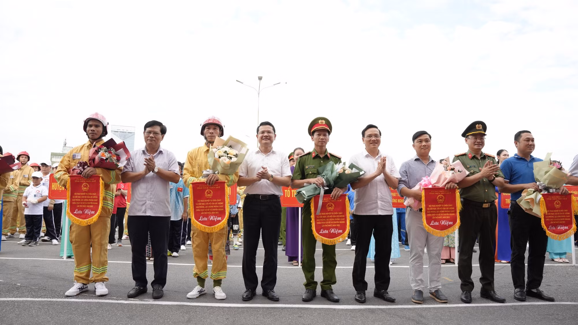 Ấn tượng các vận động viên “nhí” tranh tài tại Hội thao nghiệp vụ chữa cháy và cứu nạn, cứu hộ -0