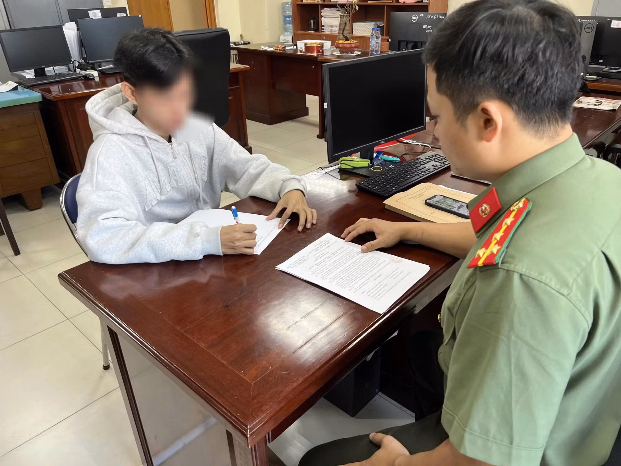Dẹp nạn ăn cắp bản quyền trên không gian số -0