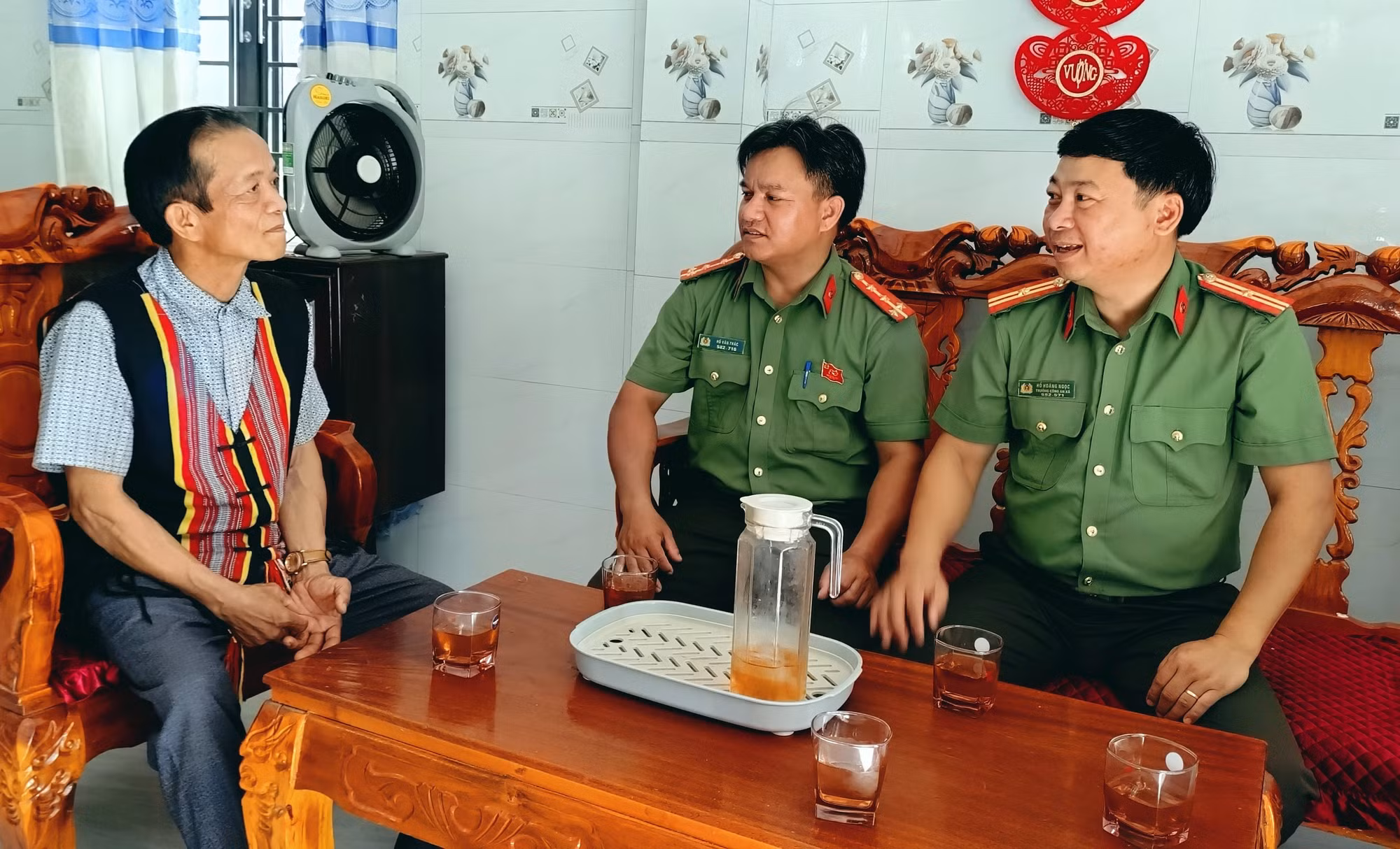 Ơn Đảng, ơn Bác Hồ - Mạch sống chảy mãi giữa đại ngàn Trường Sơn -0