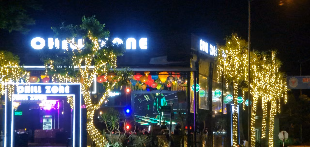 Bị phạt 66 triệu vì vi phạm tiếng ồn và an toàn vệ sinh thực phẩm