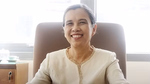 Hai câu chuyện của một giáo sư ảnh 3