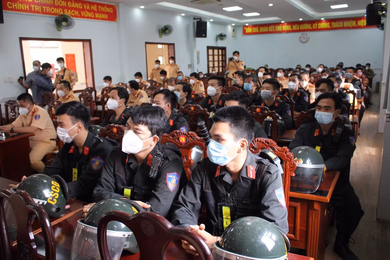 Các tổ công tác 363 đồng loạt xuất quân trấn áp tội phạm -0