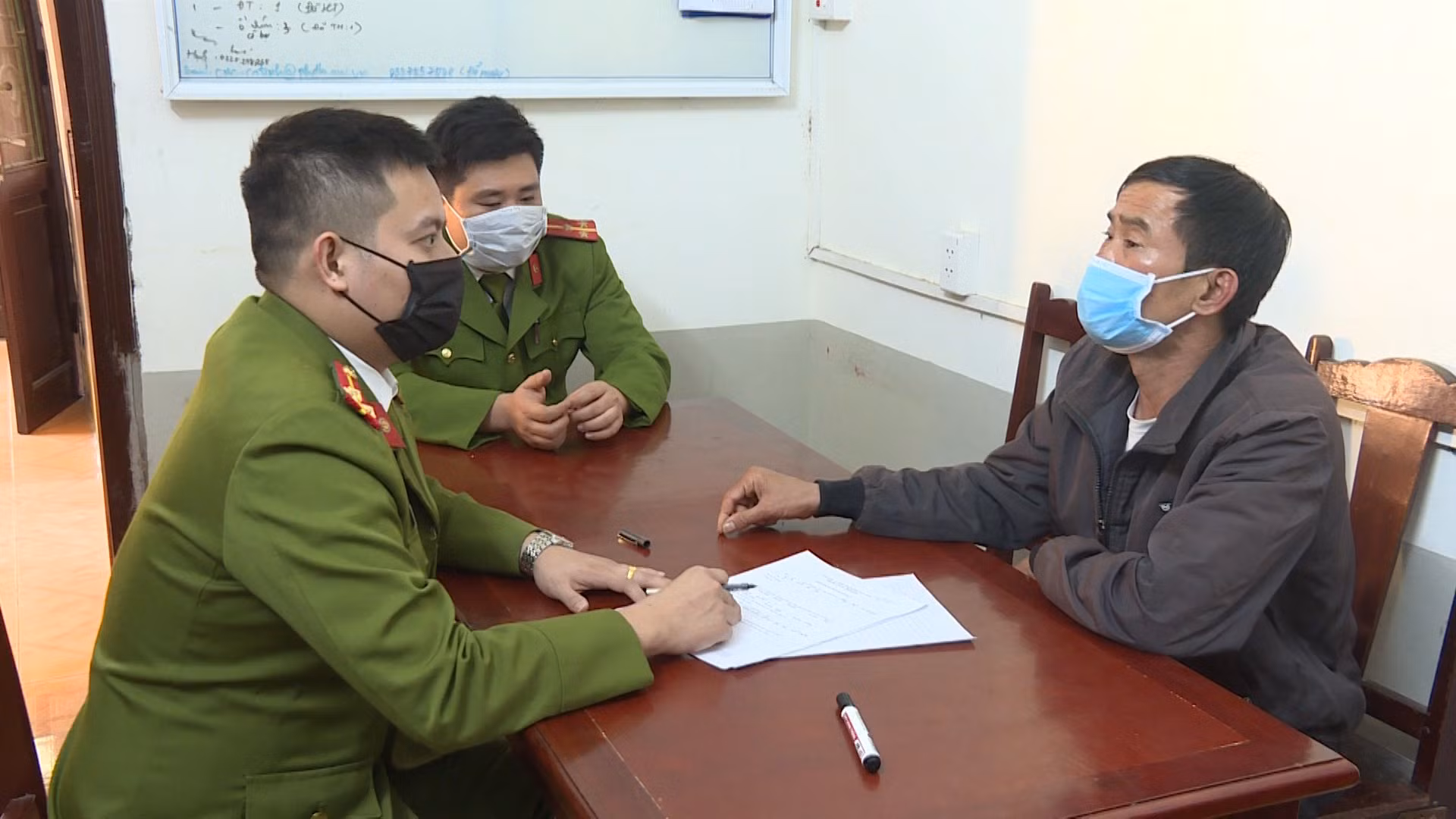 Triệt phá ổ nhóm buôn bán súng đạn liên tỉnh -2