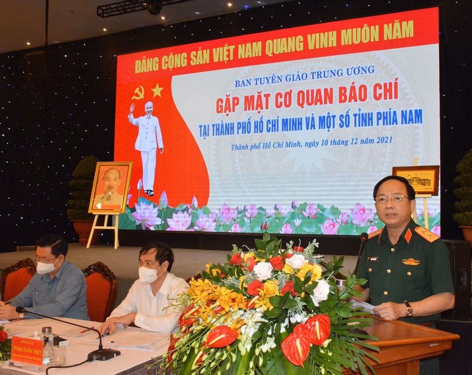 Cần tiếp tục đề cao sứ mệnh của báo chí -0