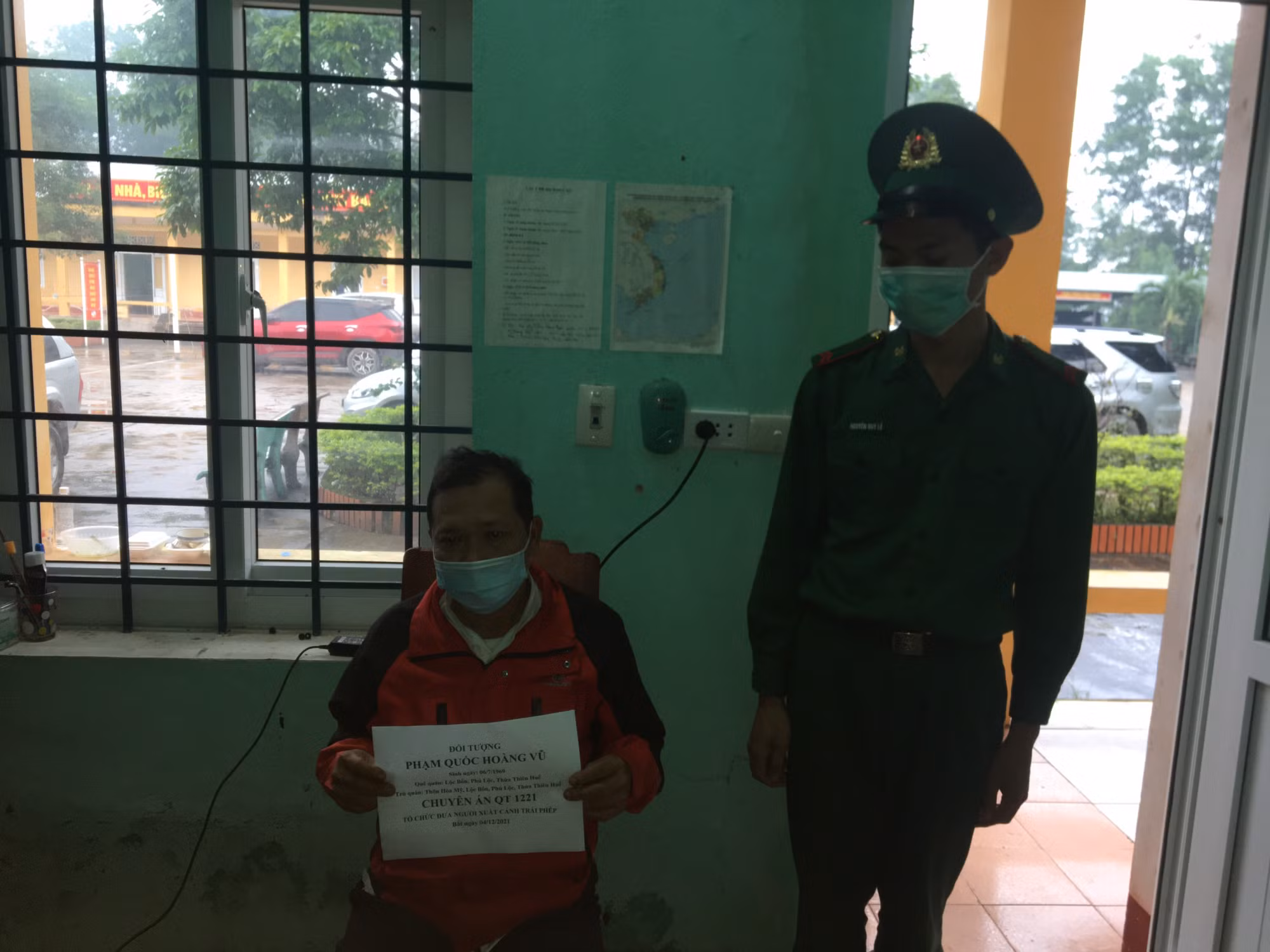Phá đường dây xuất cảnh trái phép quy mô lớn -0