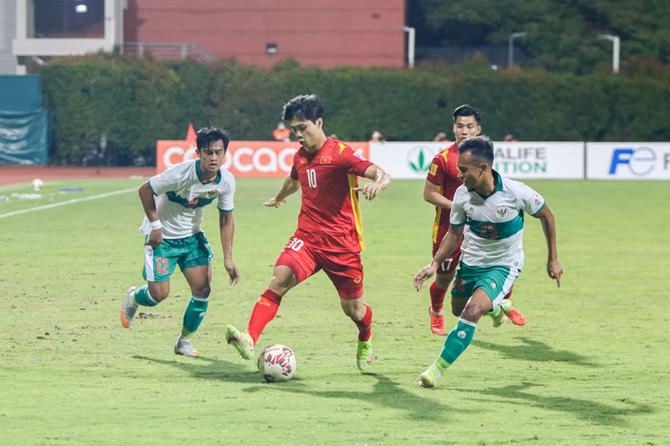 Việt Nam 0 - 0 Indonesia ( hiệp 2): Tiến Linh vào sân -0