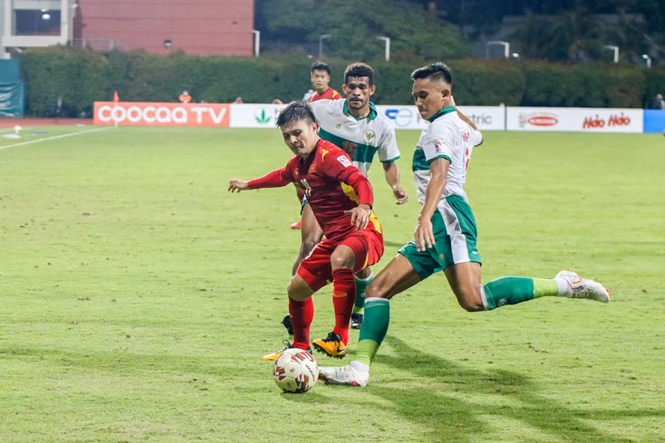 Việt Nam 0 - 0 Indonesia ( hiệp 2): Tiến Linh vào sân -0