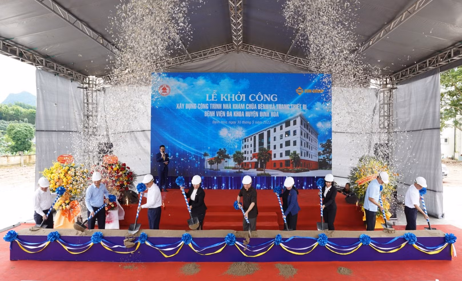 Sun Group tài trợ 50 tỷ đồng xây dựng khu nhà khám chữa bệnh Bệnh viện Đa khoa Định Hóa -0