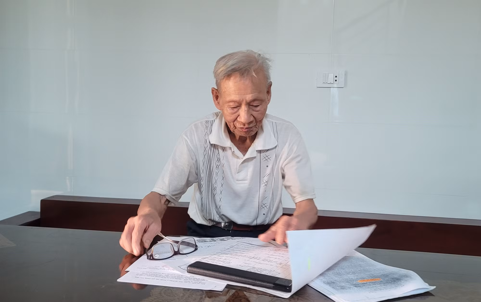 Hơn 70 năm vẫn mòn mỏi vì sự tắc trách? -0