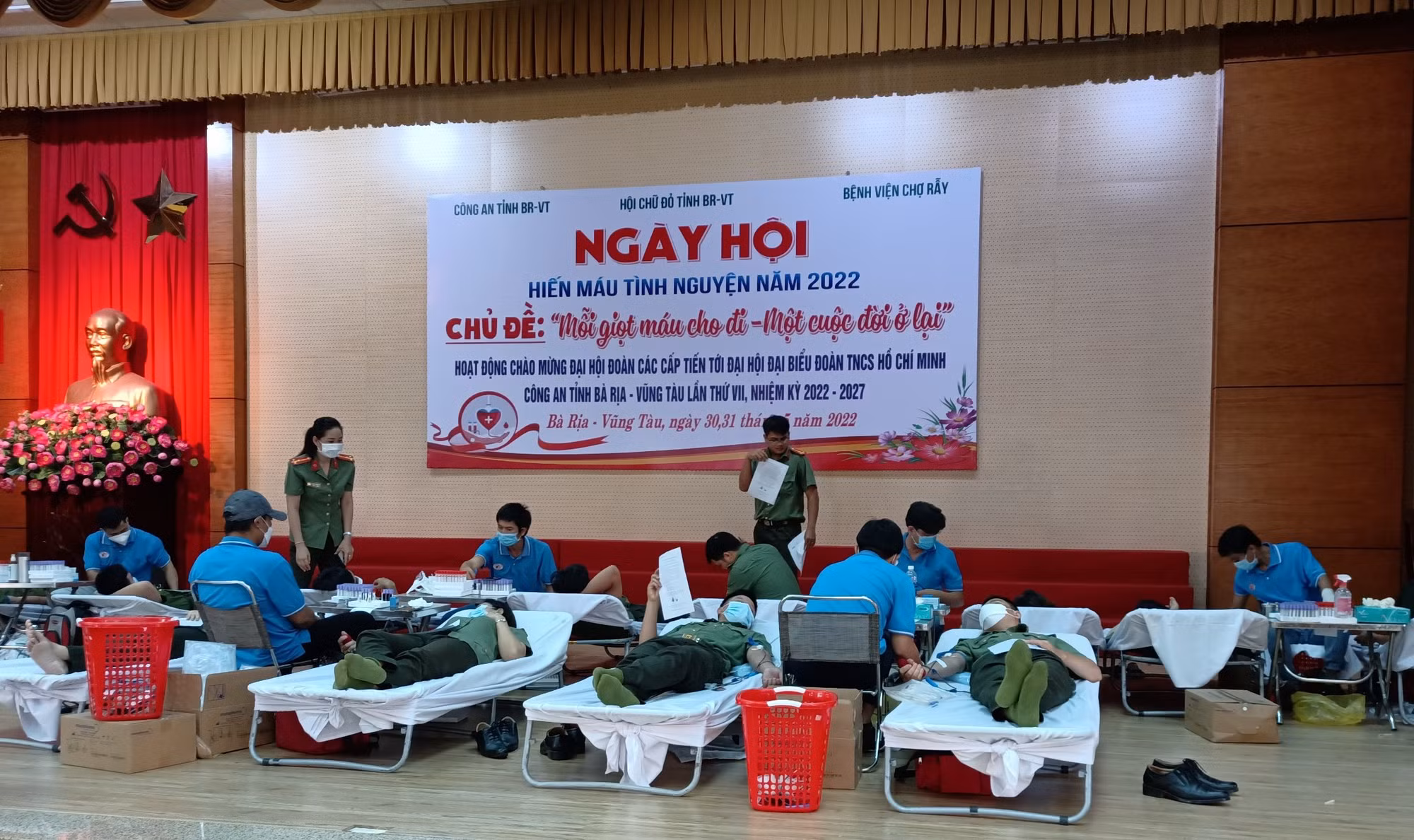 300 CBCS Công an tỉnh Bà Rịa-Vũng Tàu hiến máu tình nguyện -0