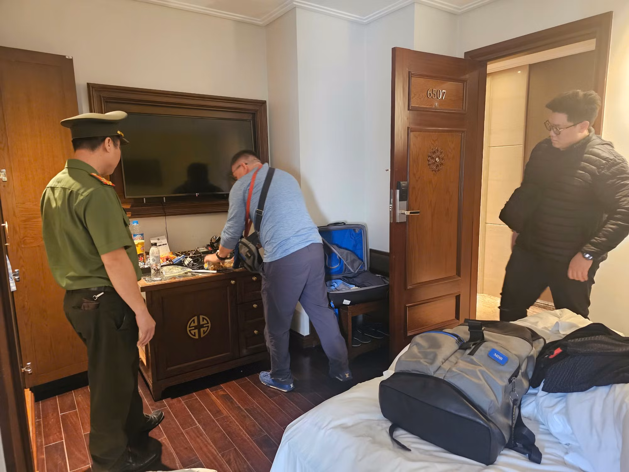 Xuyên đêm bắt giữ đối tượng truy nã Hoa Kỳ về tội “Giết người” -0
