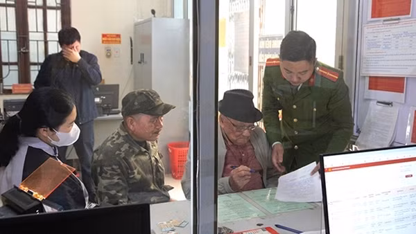Công an xã vượt qua khó khăn, lập những chiến công ban đầu
