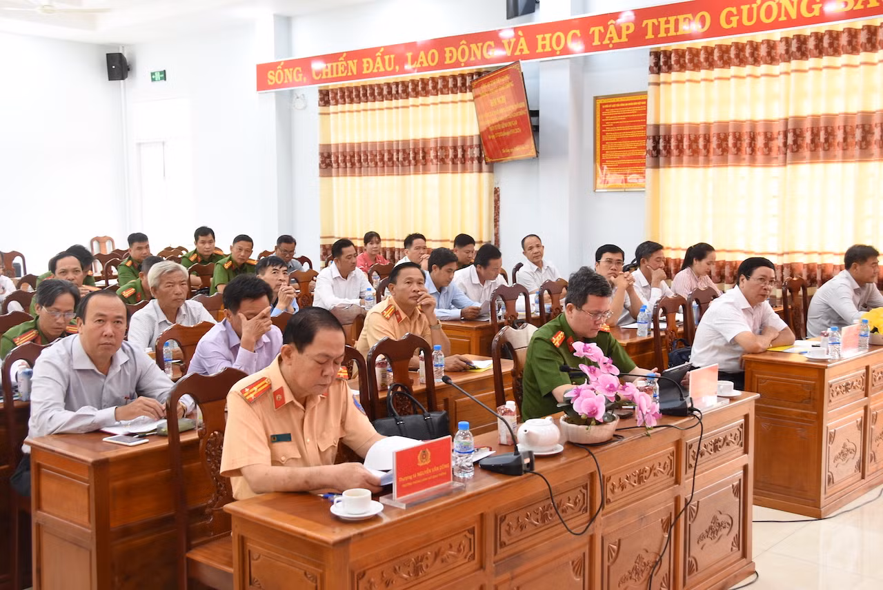 Công an Tiền Giang: Quyết tâm xây dựng tuyến đường thủy văn hóa, an toàn giao thông -0