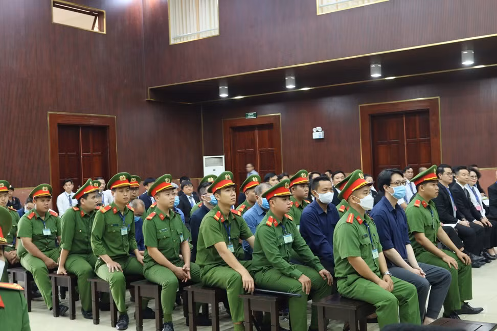Xét xử phúc thẩm bị cáo Trương Mỹ Lan và đồng phạm - giai đoạn 2 -0