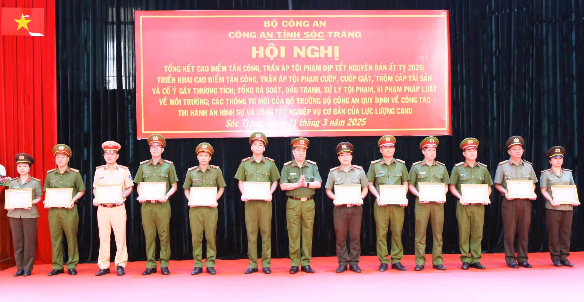 Khen thưởng nhiều tập thể, cá nhân có thành thích tấn công tội phạm -0
