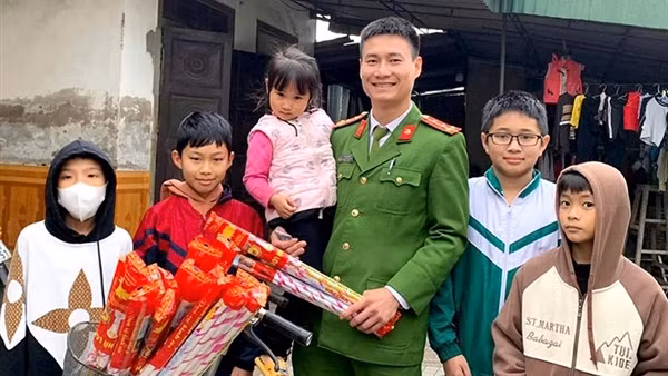 Gần dân, hiểu dân để làm việc, phục vụ tốt nhân dân